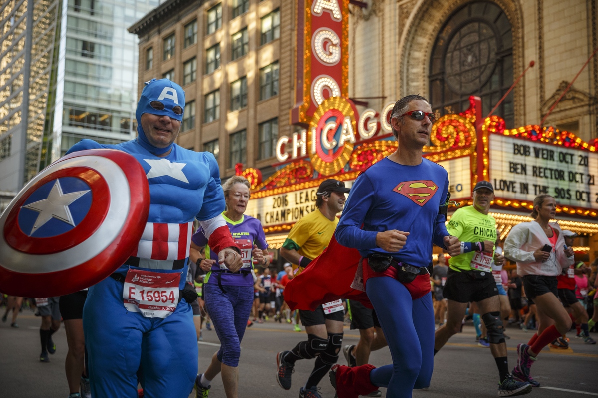 Runners dressed in fun costumes at the Chicago Marathon, epic marathons