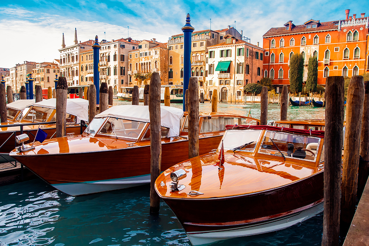 Venice water taxi tour