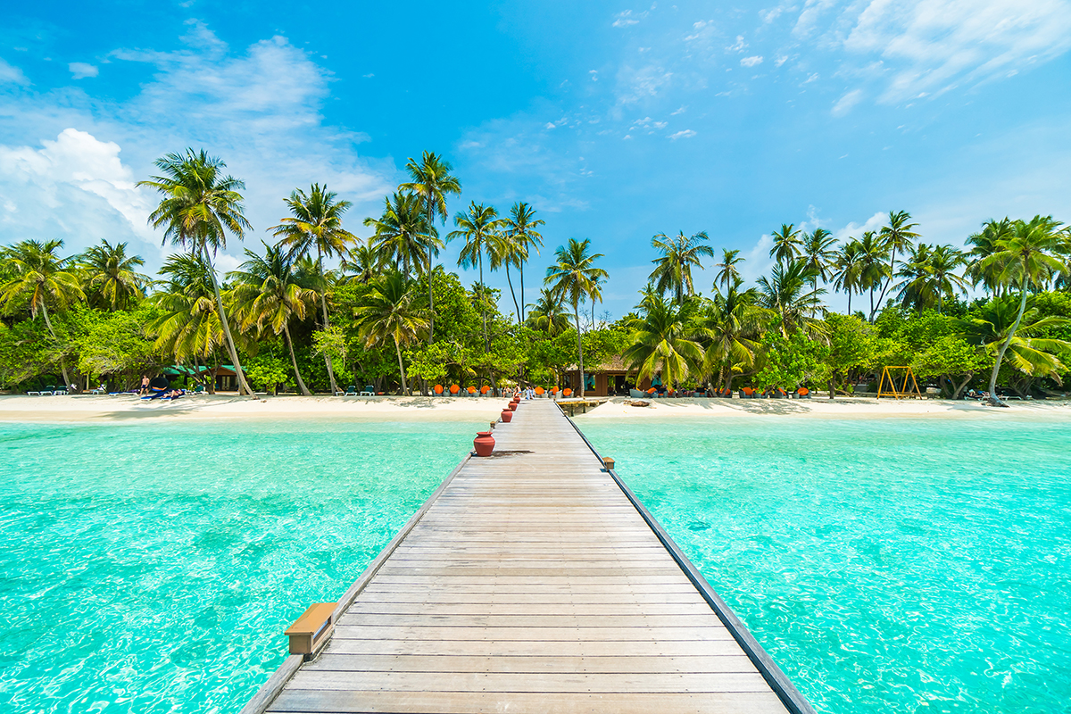 Sailing the Maldives on a Sailing Safari